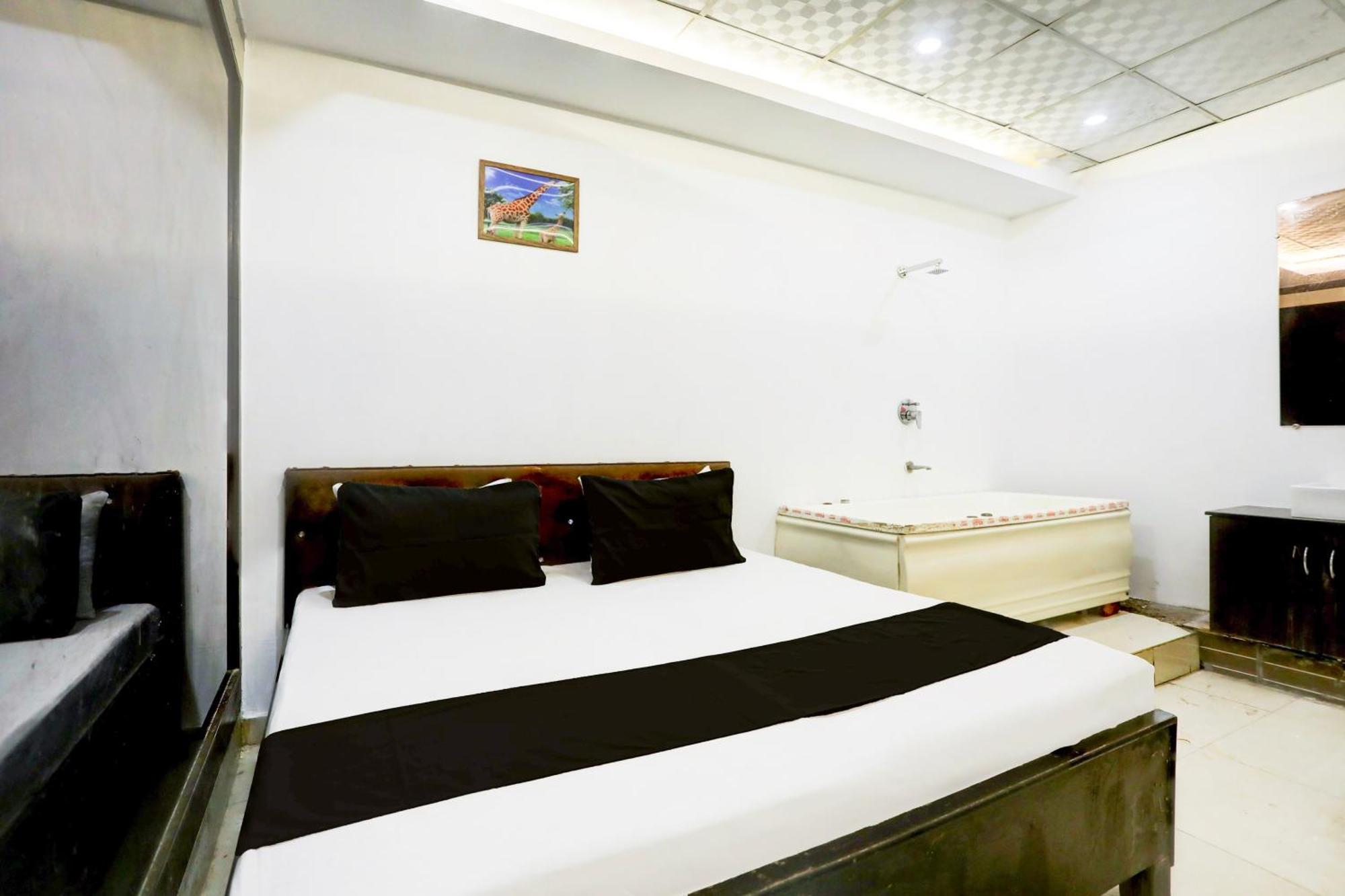 Hotel O Kashish Residency 4*